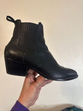 Thursday Boot Company Women's Black Everyday Knockout Chelsea Boots Size 10
